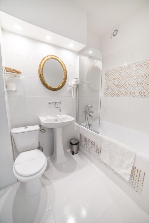 Pokój dwuosobowy typu Premium z wanną i balkonem